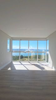 Cobertura de Alto Padrão com 4 Suítes e Condomínio Completo em Penha!