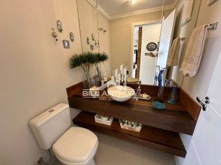 Casa Alto Padrão Mobiliada com Área Gourmet, Próxima ao Rio Piçarras!