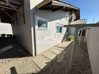 Casa Alto Padrão Mobiliada com Área Gourmet, Próxima ao Rio Piçarras!
