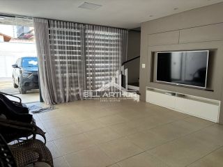 Casa Alto Padrão Mobiliada com 3 Suítes e Spa com Hidromassagem em Balneário Piçarras!