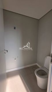 Apartamento Alto Padrão com 3 Suítes em Balneário Piçarras – Sofisticação e Conforto à Beira-Mar!