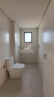 Apartamento Alto Padrão com 3 Suítes em Balneário Piçarras – Sofisticação e Conforto à Beira-Mar!