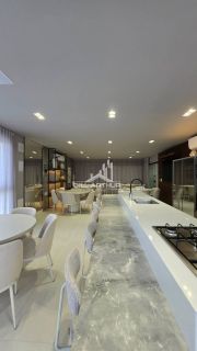 Apartamento Alto Padrão com 3 Suítes em Balneário Piçarras – Sofisticação e Conforto à Beira-Mar!