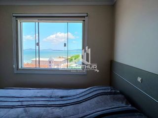 Apartamento Mobiliado Frente Mar em Itajubá – Vista Definitiva para o Oceano