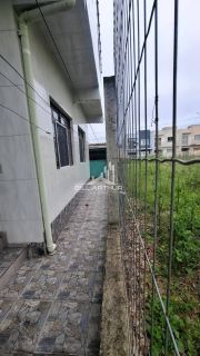 Oportunidade! Sobrado sozinho no terreno!