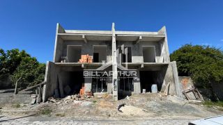 SOBRADO EM FASE DE ACABAMENTO – CENTRO DE PENHA/SC