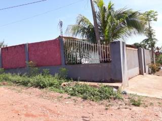 Casa no bairro Cohab Santa Clara