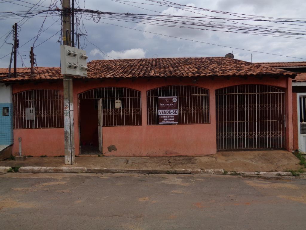Casa com 3 dormitórios à venda por R$ 200.000,00 - Cohab Jaime Campos - Várzea Grande/MT