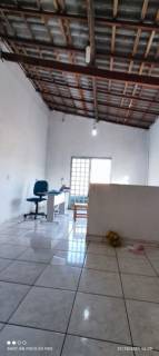 Casa com 2 quartos.