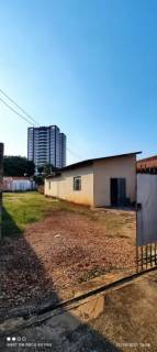 Casa com 2 quartos.