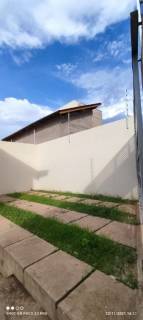 Casa Para Vender com 2 quartos 1 suíte no bairro Água Vermelha em Várzea Grande