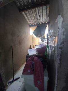 Terreno bom com duas casas.