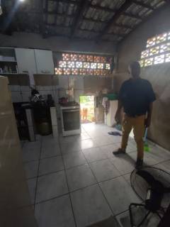 Terreno bom com duas casas.