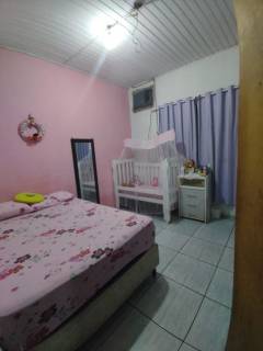Terreno bom com duas casas.