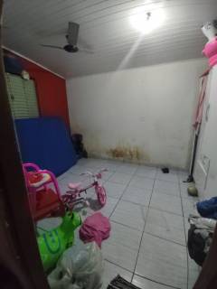 Terreno bom com duas casas.
