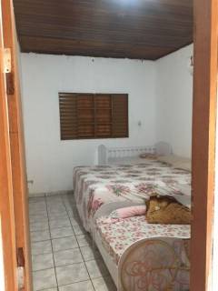 Casa com excelente localização ,proximo a Av. Filinto  Muller