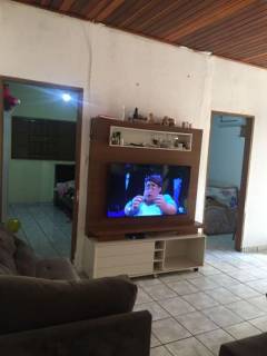 Casa com excelente localização ,proximo a Av. Filinto  Muller