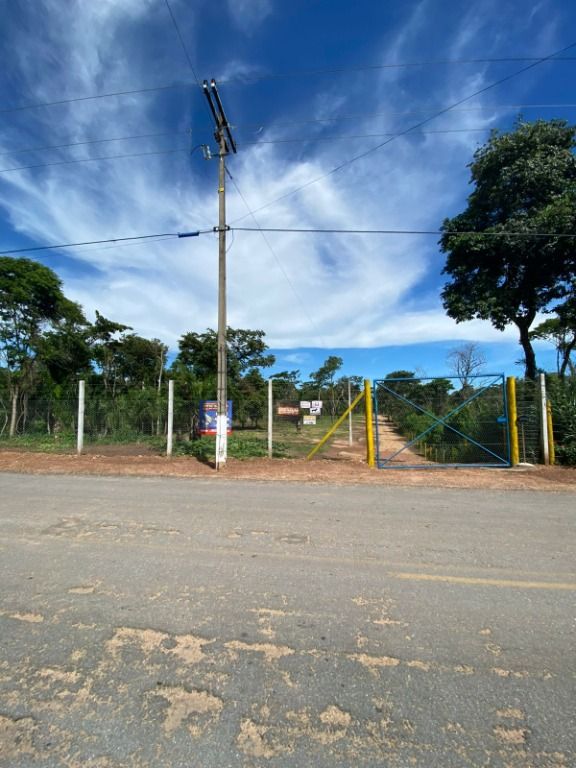 Chácara com 7 hectares e meio.
