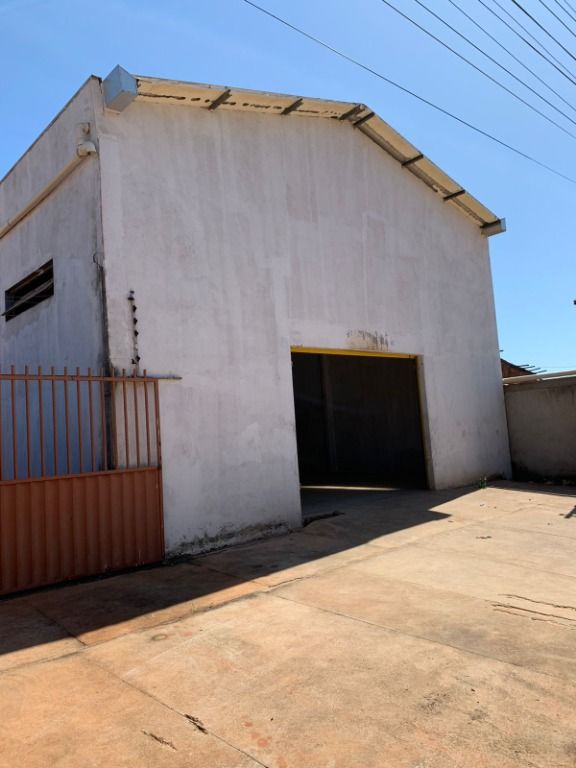 Barracão  Para Vender no bairro Nova Fronteira em Várzea Grande !