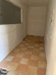 Barracão amplo com 1809 m² .