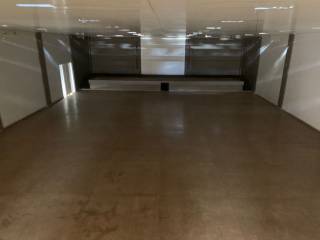 Barracão amplo com 1809 m² .