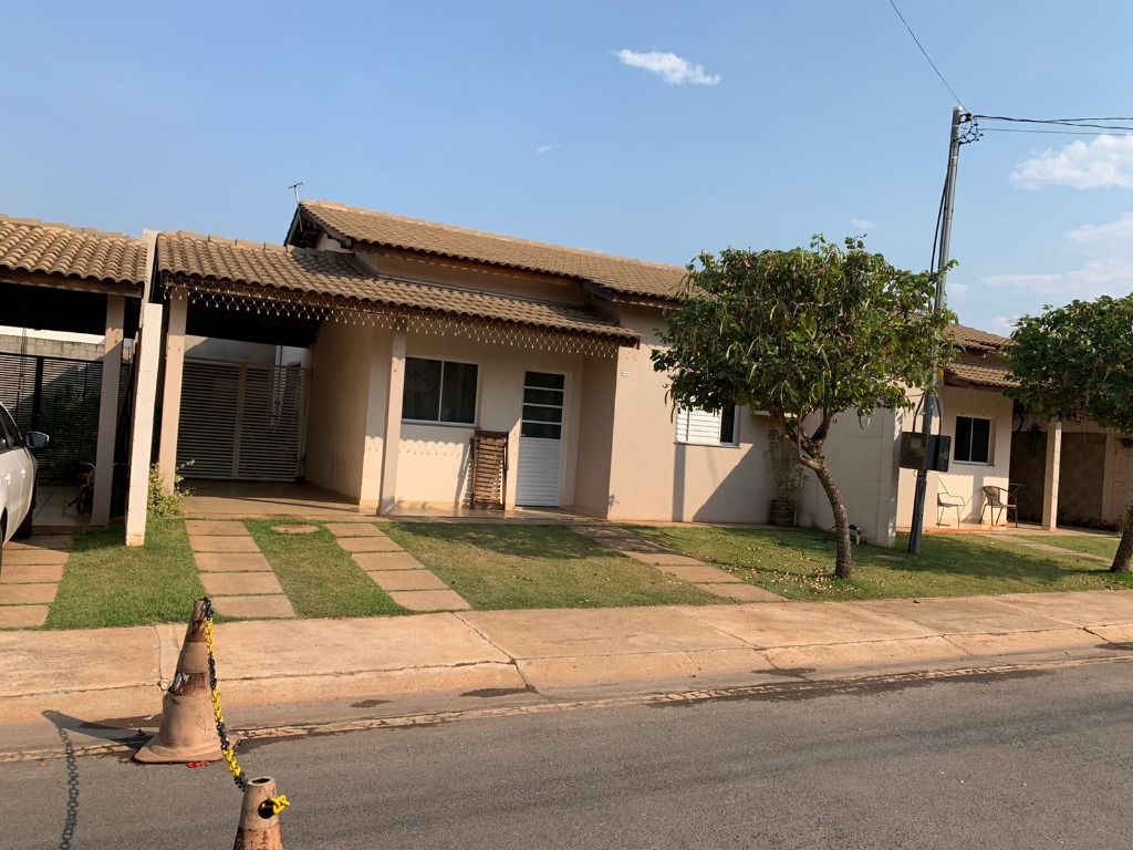 Linda Casa em condomínio Fechado com duas Suites e Cozinha Gourmet