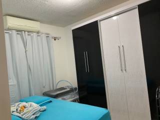 Ótimo apartamento com 2 quartos.