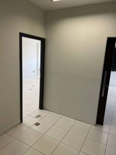 Ótima sala comercial com recepção e copa !!!