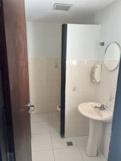 Ótima sala comercial com recepção e copa !!!