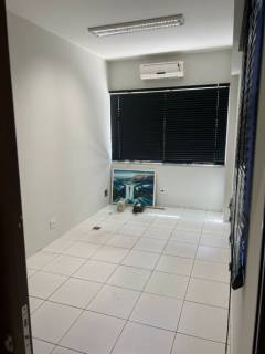Ótima sala comercial com recepção e copa !!!