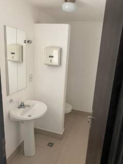 Sala comercial com copa e lavabo !!!
