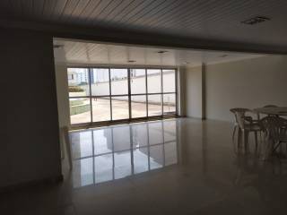 Belo apartamento com 3 quartos.