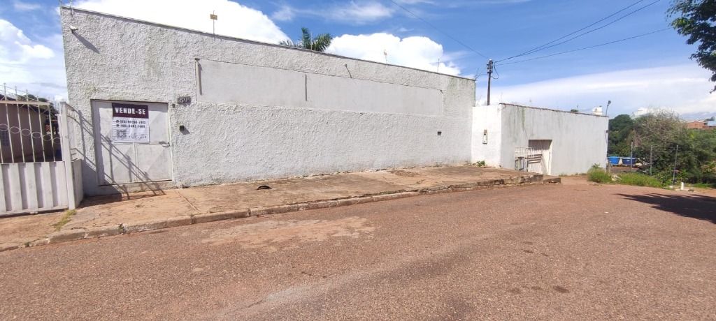 Ótima área comercial para montar seu novo negócio !!!