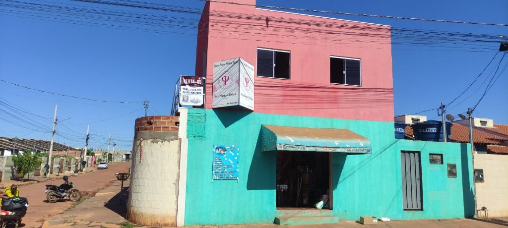 Ótima casa com 2 quartos.