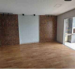 Belo apartamento com 3 quartos.