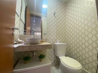 Belo apartamento com 3 suítes.
