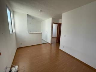 Belo apartamento com 2 quartos.