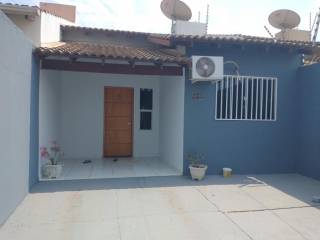 Ótima casa com 2 quartps.