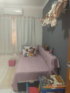 Ótima casa com 2 quartps.