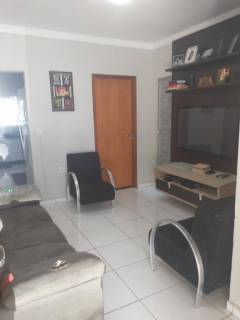 Ótima casa com 2 quartps.