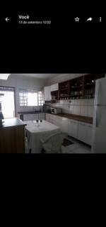Ótima casa com 2 quartps.