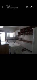Ótima casa com 2 quartps.