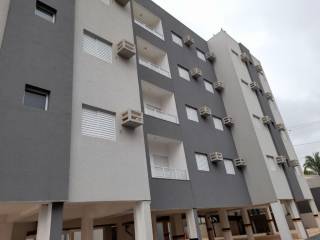 Ótimo apartamento com 2 quartos.