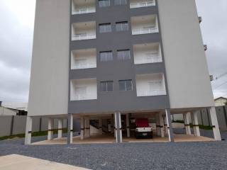 Ótimo apartamento com 2 quartos.