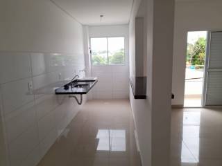 Ótimo apartamento com 2 quartos.