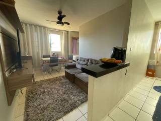 Ótimo apartamento com 2 quartos.