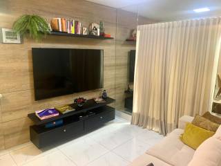Belo apartamento com 3 suítes.
