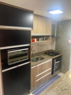 Belo apartamento com 3 suítes.