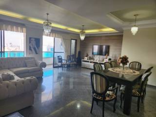 Belo apartamento com 3 suítes.
