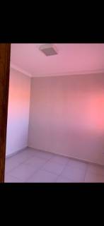 Linda casa com 2 quartos.